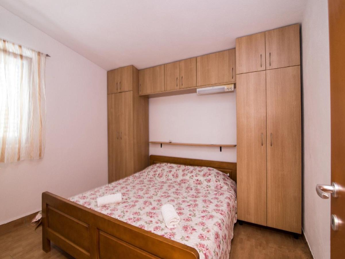 House Marko Ткон Екстер'єр фото