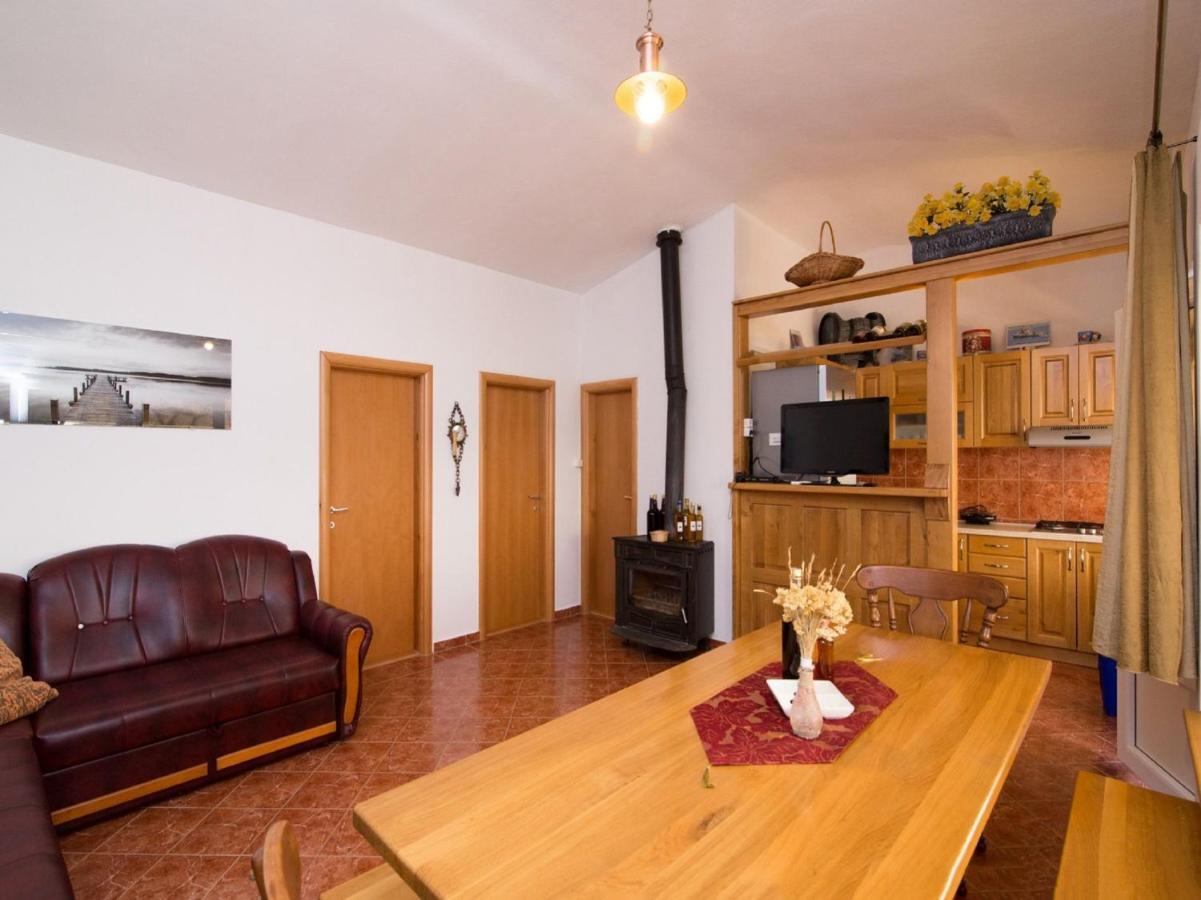 House Marko Ткон Екстер'єр фото